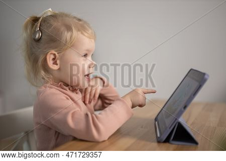 Cochlear Implant System. Installation Cochlear Implant On Child Girl Ear For Restores Hearing. Kid H