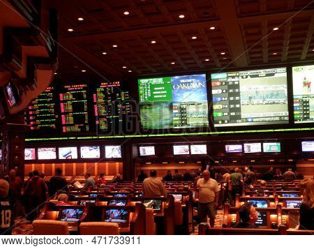 Las Vegas -  February 7, 2010:  Inside Wynn Sportsbook.  Featuring Plenty Of Tvs Giant, Big, Or Smal