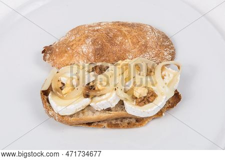 Sandwich With Lambs Cheese