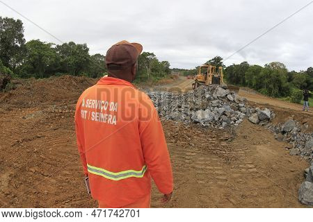 Ilheus, Bahia, Brazil - May 23, 2022: Construction Work On The Ba 649 Highway Linking The Municipali