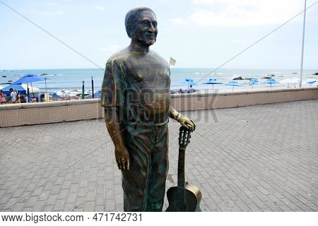 Salvador, Bahia, Brazil - December 8, 2022: View Of The Statue Of Singer Dorival Caymmi In The Neigh