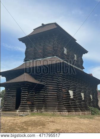Stratford Ct - Sep 4: Redwood Building At Boothe Memorial Park & Museum In Stratford, Connecticut, A