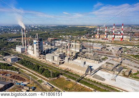 Sterlitamak, Republic Of Bashkortostan, Russia - 08.14.2022: Heidelbergcement: Plant For The Product