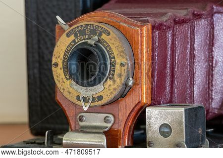 Pitney.somerset.united Kingdom.january 29th 2023.close Up Of A Number 2 Model A Folding Brownie Came