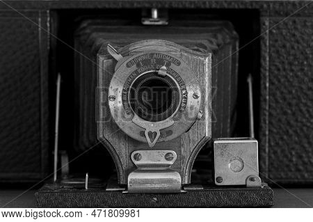 Number 2 Folding Brownie Camera Model A