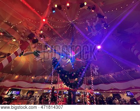 Orlando Fl - Dec 30: Circus Mcgurkus Cafe Stoo-pendous At Universal Islands Of Adventure In Orlando,