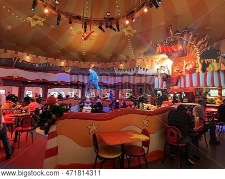 Orlando Fl - Dec 30: Circus Mcgurkus Cafe Stoo-pendous At Universal Islands Of Adventure In Orlando,