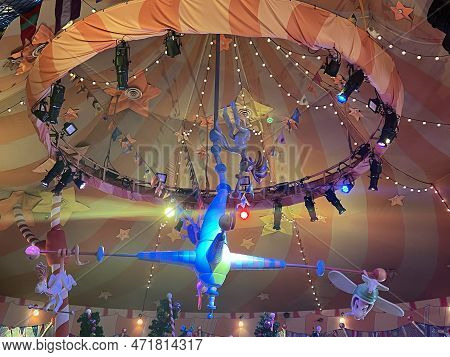 Orlando Fl - Dec 30: Circus Mcgurkus Cafe Stoo-pendous At Universal Islands Of Adventure In Orlando,