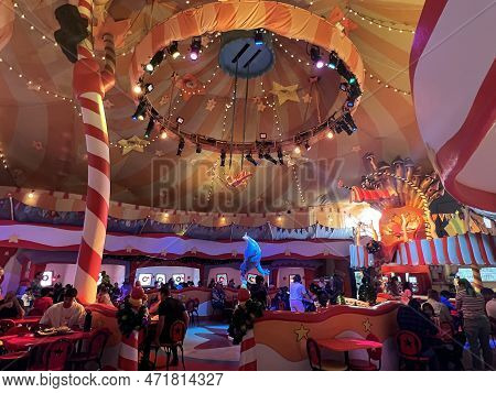 Orlando Fl - Dec 30: Circus Mcgurkus Cafe Stoo-pendous At Universal Islands Of Adventure In Orlando,