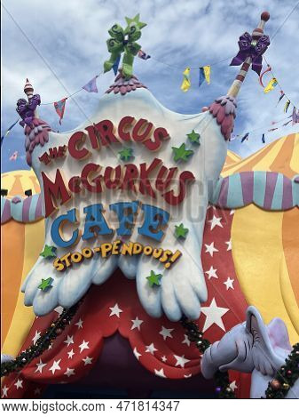 Orlando Fl - Dec 30: Circus Mcgurkus Cafe Stoo-pendous At Universal Islands Of Adventure In Orlando,