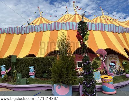 Orlando Fl - Dec 30: Circus Mcgurkus Cafe Stoo-pendous At Universal Islands Of Adventure In Orlando,
