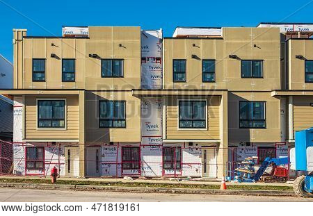 New Low-rise Apartments Building Construction. Housing Construction In Surrey Canada. Residential Bu