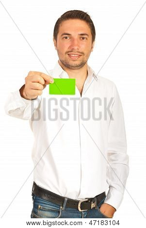 นักธุรกิจให้บัตรสีเขียว