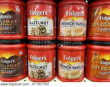 Grovetown, Ga Usa - 09 03 22: Grocery Store Folgers Coffee Canisters Hazelnut French Vanilla