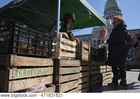 Buenos Aires, Argentina, 21 Sept, 2021: Utt, Land Workers Union, Organic Vegetable Sales Stand As Pa