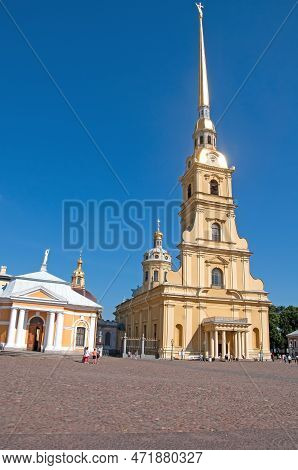 St. Petersburg, Russia - August 15 , 2022: Peter And Paul Fortress On Zayachy Island. . High Quality