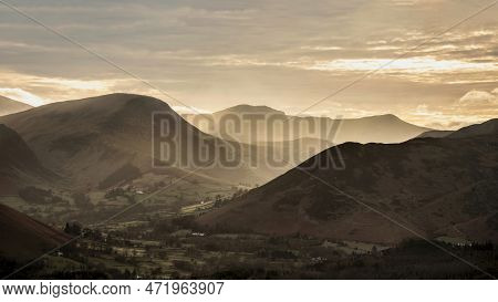 Absolutely Stunning Landscape Image Of View Across Derwentwater From Latrigg Fell In Lake District D