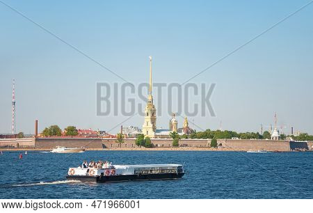 St. Petersburg, Russia - August 17 , 2022: Peter And Paul Fortress On Zayachy Island. . High Quality