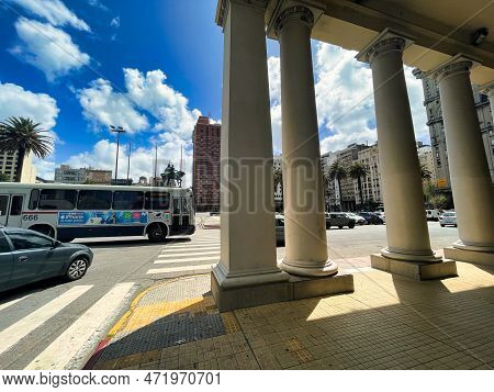 Montevideo, Uruguay - October 31 2022: Columns Of Spanish Colonial Historic Building On The Independ