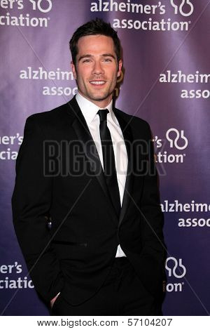 Luke MacFarlane at the 19th Annual 