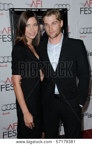 Mike Vogel, Courtney Vogel  at the 