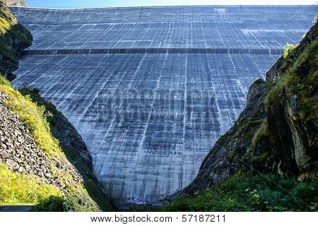 Dam Grand Dixence. Switzerlanddixence. Switzerland. Lake Dix