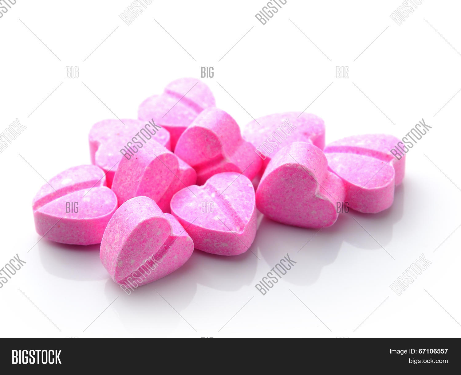 таблетки в виде сердечек белые. кардиомагнил табл 75мг 100. сердечные травы таблетки, 30 шт. лекарства в форме сердечка. таблетки для сердца.