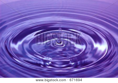 Фиолетовый водные развлечения