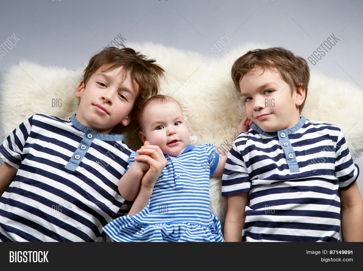 Два брата т сестры. Два брата т сестры. Дети с разными характерами. Старший и младший брат. Два брата.