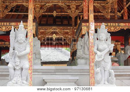 Traditional Balinese Statues
