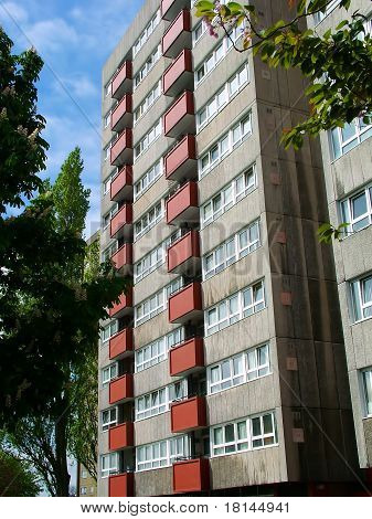 Высокий рост жилищного строительства
