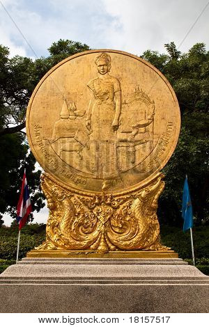La estatua de la Reina