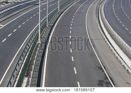 Multiband asphalt track removed from bridge height