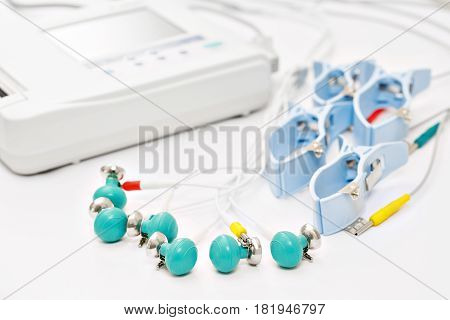 apparatus or device the unit of measurement of the electrocardiogram in a doctor's office.