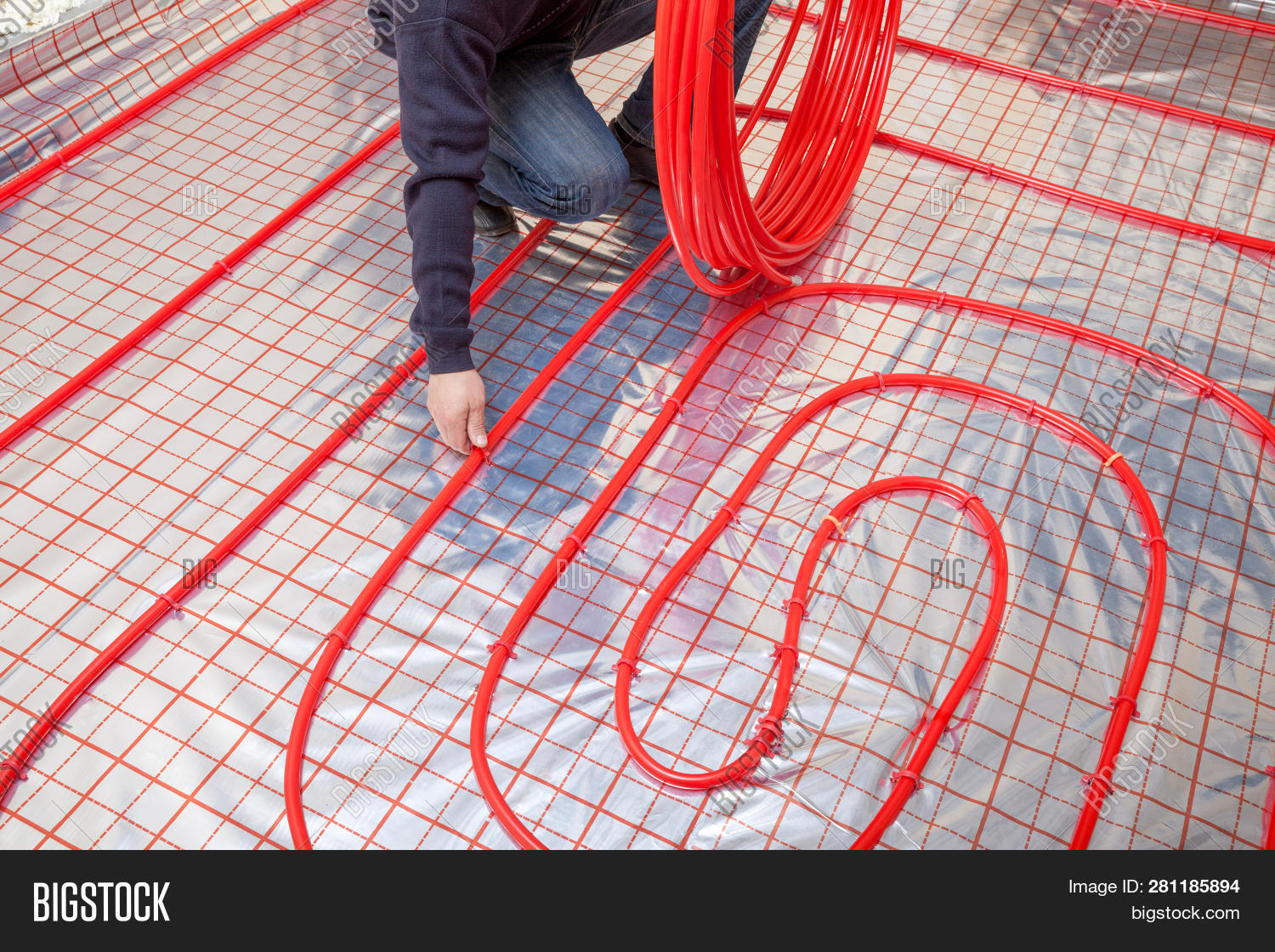 Pipefitter Installing Image & Photo (Free Trial) | Bigstock