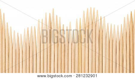 Bamboo Toothpicks Are Placed In Parallel - Backgrounds, Textures. Bamboo Toothpicks Isolated On Whit