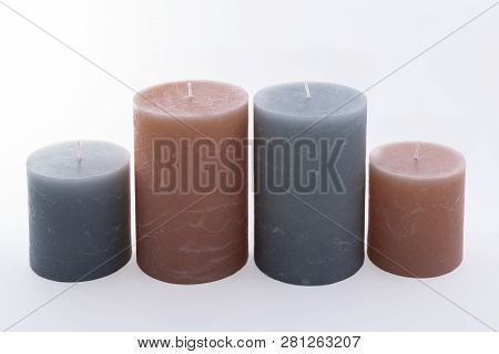 The Aromatic And Decorative Round Cylindrical Candle
