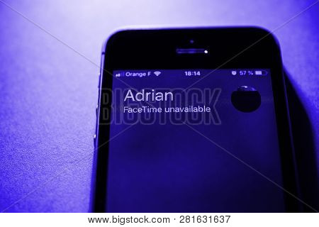 Paris, France - Jan 30, 2018: Closeup Of Apple Iphone Se  With Facetime App Call And Message Unavail