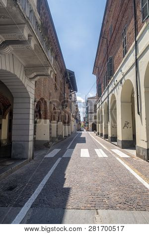Crescentino, Vercelli, Piedmont, Italy: Old Street With Arcades