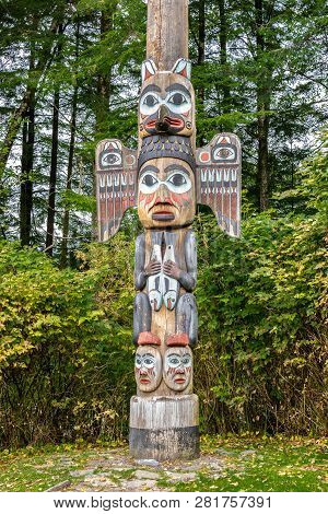 Ketchikan, Alaska - September 30, 2017: Kadjuk Bird Totem Pole At Totem Bight State Historical Park,