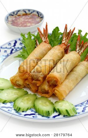 popia goong thod, Tayland Mutfağı, yağda kızartılmış karides spring rolls