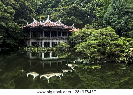 Shinjuku Gyoen National Garden Is A Large Park And Garden In Shinjuku And Shibuya, Tokyo, Japan