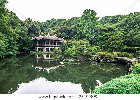 Shinjuku Gyoen National Garden is a large park and garden in Shinjuku and Shibuya, Tokyo, Japan