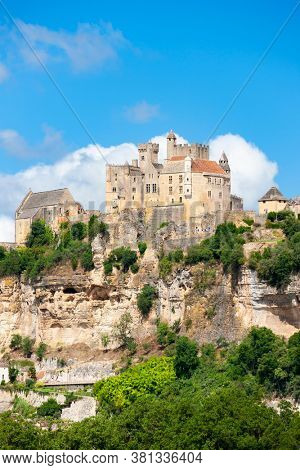 Chateau de Beynac (Beynac-et-Cazenac) France
