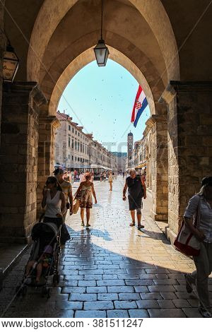 Dubrovnik, Croatia - July 15th 2018: A View Down The Stradun Main Street In Dubrovnik's Old Town, Fr
