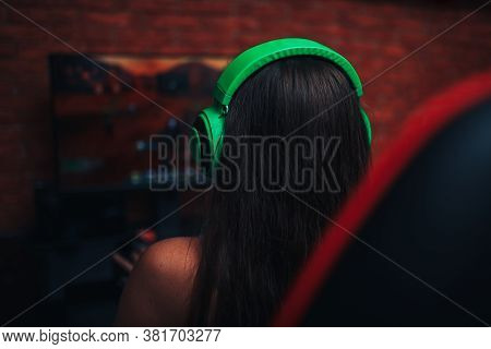 E-sports. Girl Playing A Strategy Video Game. Steam Community. Esports Club, Banner