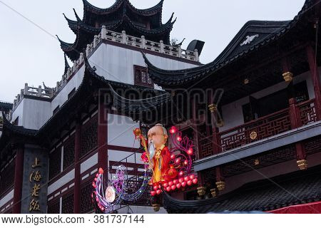 Shanghai, February 2019. Chinese Lanterns On The Occasion Of The New Year In Yuyuan Garden Residenti