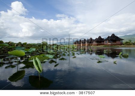 ミャンマー インレー湖リゾート