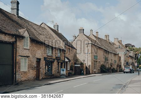 Stow-on-the-wold, Uk - July 10, 2020: Row Of Local Shops On The Main Street In Stow-on-the-wold, A M