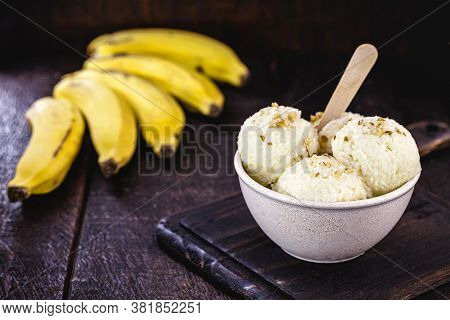 Nicecream - Frozen Banana Ice Cream. Banana Cream Served As Vegan Ice Cream.